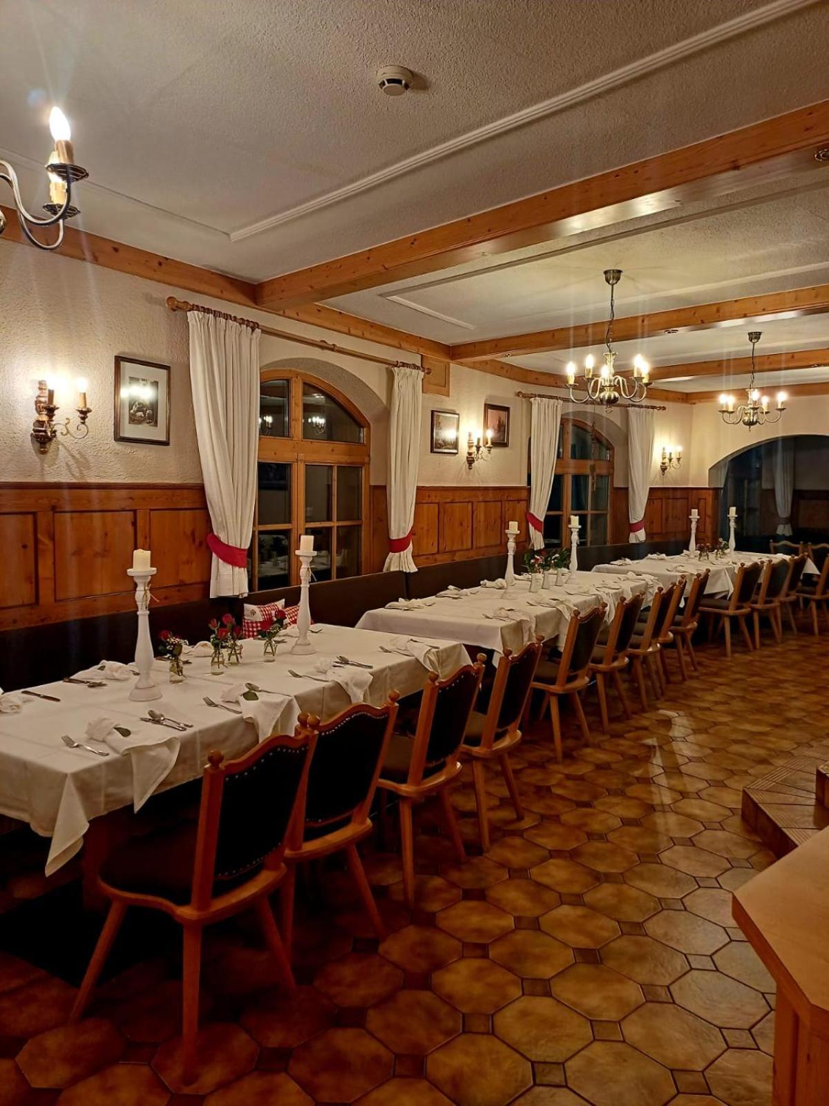 Hotel Restaurant Liesele Sonne Санкт-Леонгард-ім-Пітцталь Екстер'єр фото
