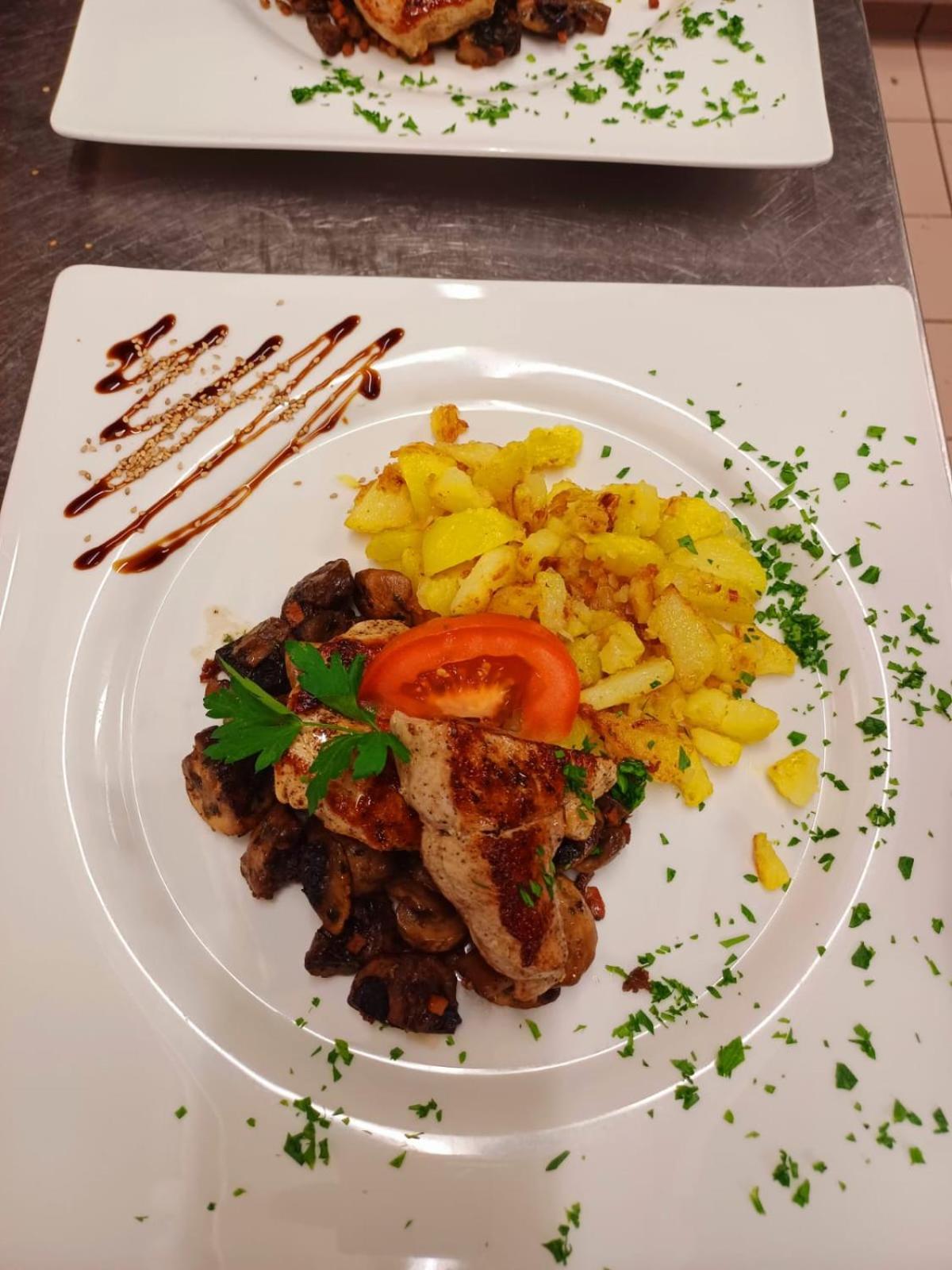 Hotel Restaurant Liesele Sonne Санкт-Леонгард-ім-Пітцталь Екстер'єр фото